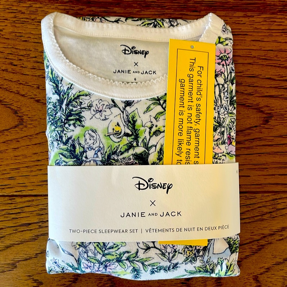 Janie and Jack, Disney (Alice/Wonderland) Two-Piece Girls Sleepwear Set, Size 6.